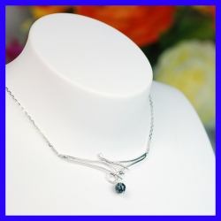 Fancy necklace in pure silver with Jasper. Jewel of a handmade designer.