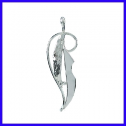 Pendentif plume  en argent massif. . Bijou de créateur fait main.