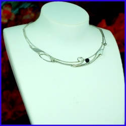 Vintage necklace in pure silver with an onyx. Handmade designer jewelry.