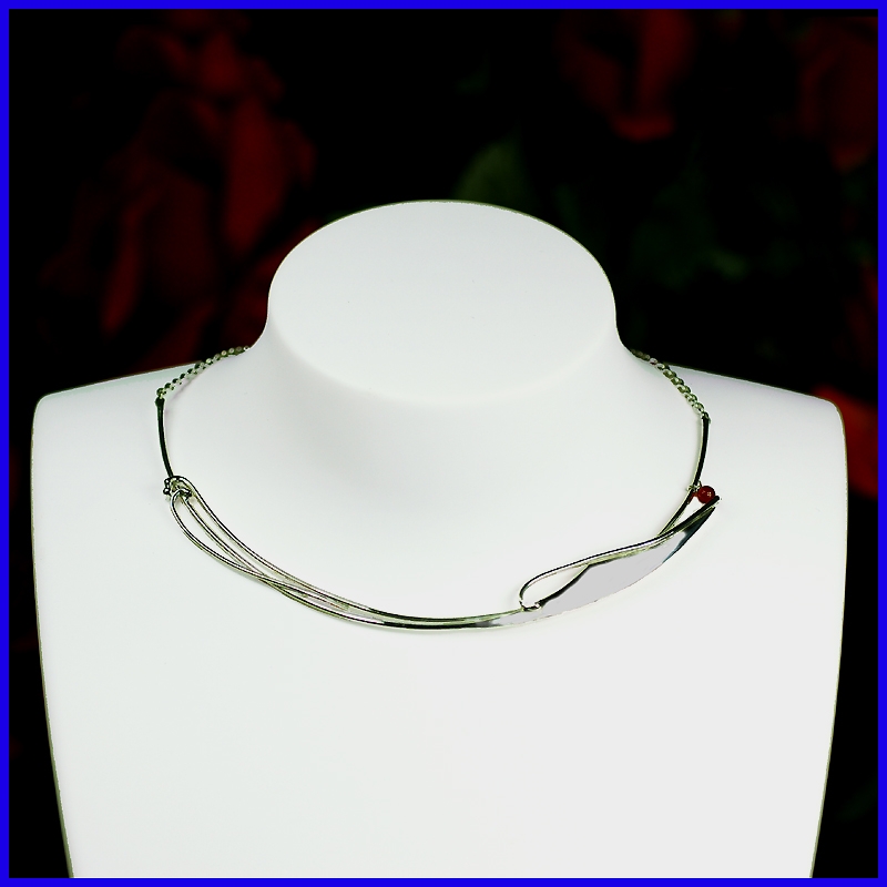 Silver necklace. Jewel of creator and artisanal. Limited to 8 copies. Silver necklace. Jewel of creator and artisanal. Limited to 8 copies.