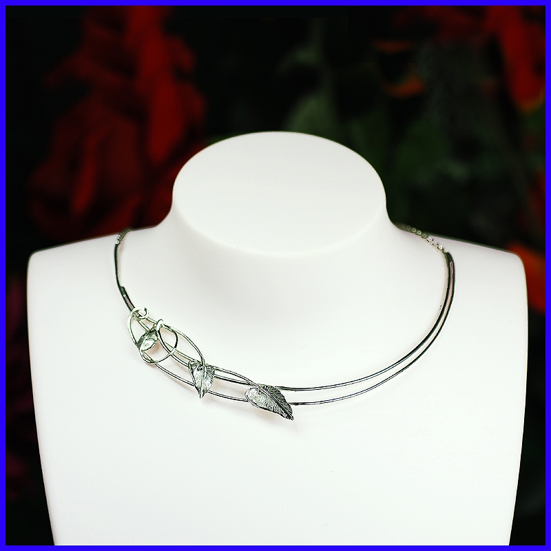 Silver necklace. Jewel of creator and artisanal. Limited to 8 copies. Silver necklace. Jewel of creator and artisanal. Limited to 8 copies.