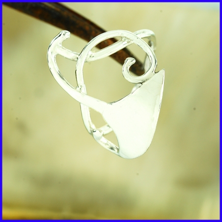 Bague arabesque argent fait main créateur et artisanal 8 exemplaires.