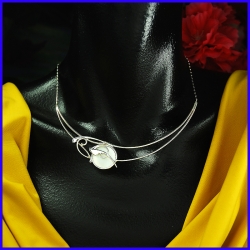 Collier argent et Nacre. Bijou de créateur et artisanale