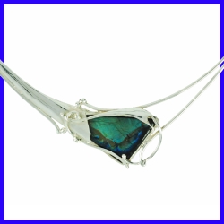 Collier en argent Pièce unique spectrolite créateur et artisanal