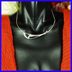 Collier en argent unique avec un Lapis-lazulis créateur et artisanal.