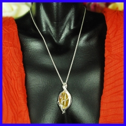 Pendentif argent et ambre bijou de créateur et artisanale pièce unique