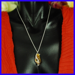 Pendentif argent et ambre bijou de créateur et artisanale pièce unique