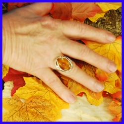 Bague en argent fait main. Bijou de créateur et artisanale. Pièce unique.