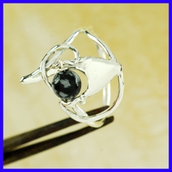 Bague en argent fait main de créateur et artisanal 8 exemplaires.