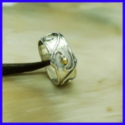 Silver ring for men created by a solid silver jeweller. This original jewel is limited to 8 pieces.