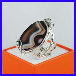 Solid silver and handmade ring with Agate. Jewellery for men.