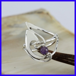 Handmade fancy ring in 950 thousandths silver. Jewel of creator and artisanal.