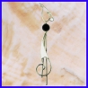 Boucles d'oreilles pendantes en argent avec perles d’Onyx.