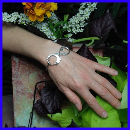 Silver bracelet, handmade. Jewel of creator and artisanal.
