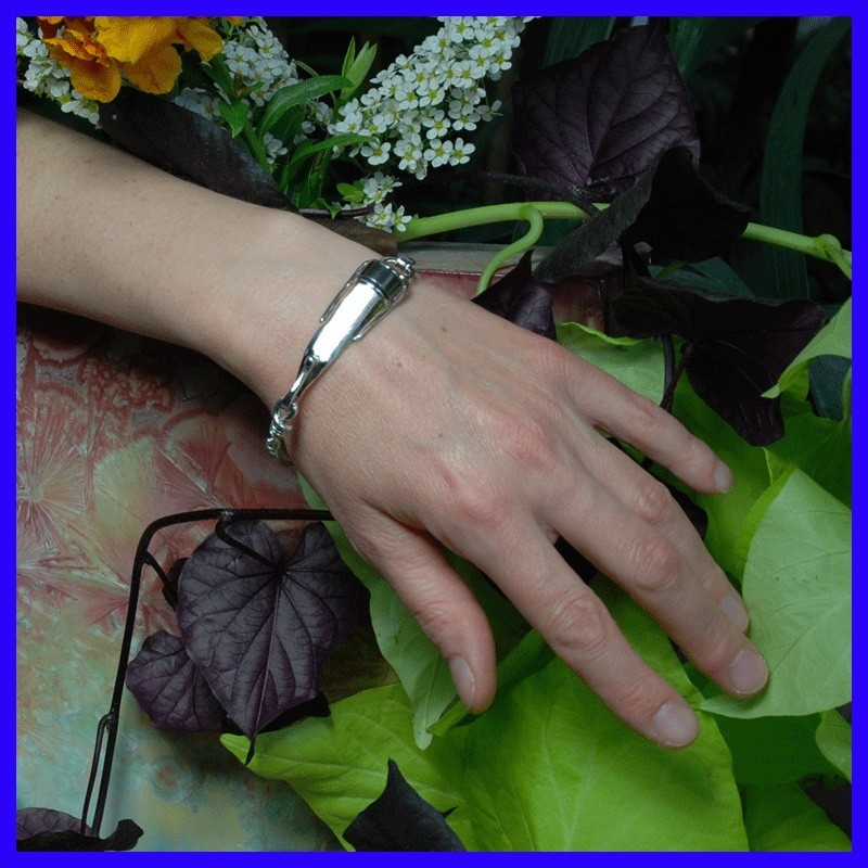 Silver bracelet, handmade. Jewel of creator and artisanal.